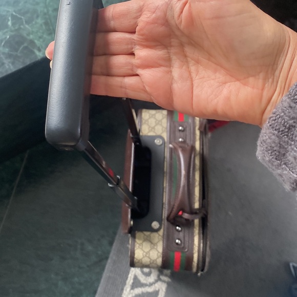 Gucci Carry On Small Luggage 2022 - Picture 15 of 15